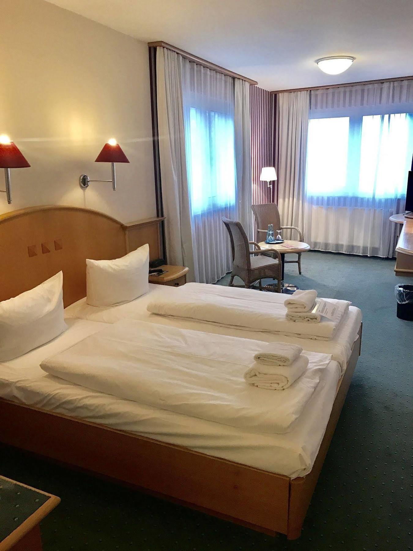Hotel Berlin - Greenline Hotel Zossen Eksteriør billede